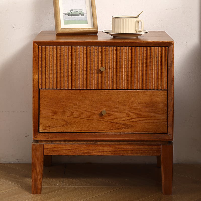 Retro Solid Wood Nightstands,F - огляд і ціна Solid Wood Nightstand 2 Drawers